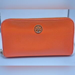 Tory Burch Zip Around Wallet